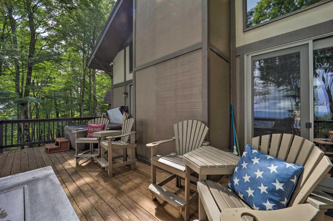 Beech Mountain Cabin Retreat With Hot Tub And Views! Экстерьер фото